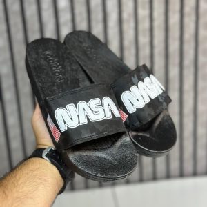 دمپایی مشکی طرح NASA