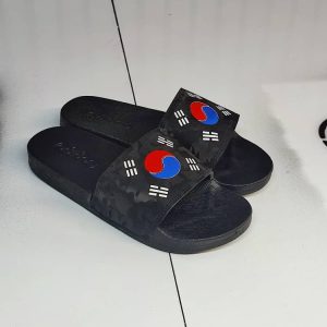 دمپایی مشکی طرح  دایره رنگی