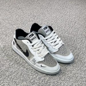 کفش کتونی نایکی دور دوخت کف دوخت طوسی