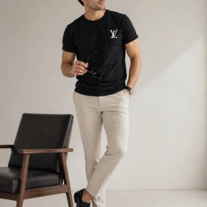 تیشرت نخ پنبه مشکی طرح LV