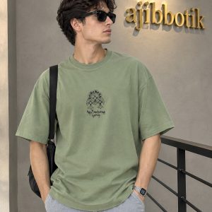 تیشرت نخ پنبه طرح دار قواره دار سبز