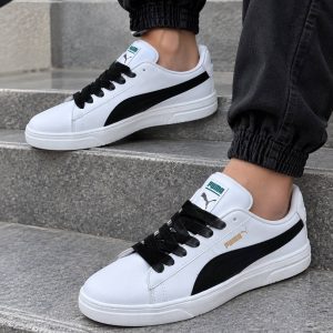 کتونی PUMA با کیفیت  رنگ سفید بند مشکی